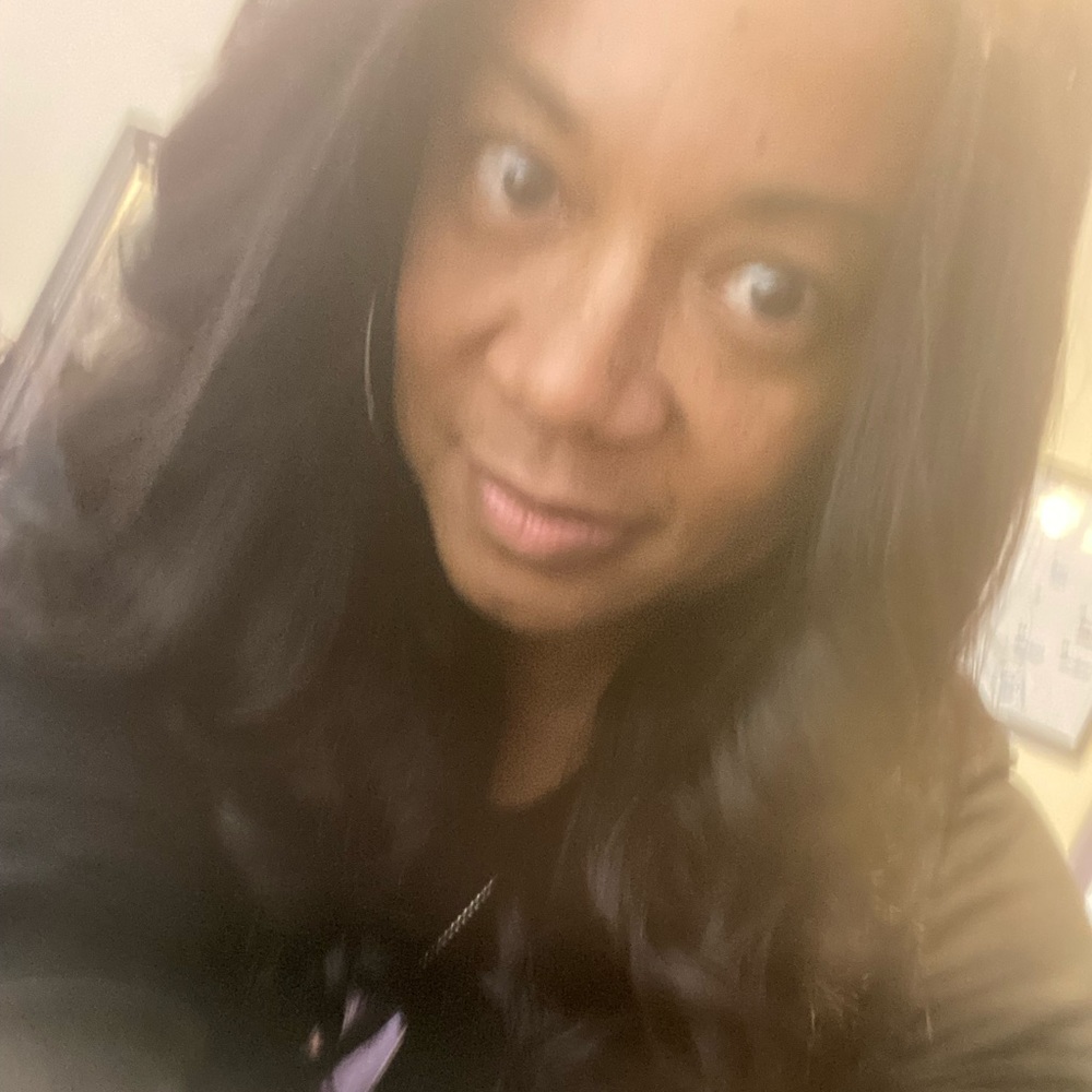 Meet your Posher, Dakota